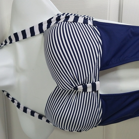Jennifer's Collection One Piece Swim Suit - Picture 2 of 4